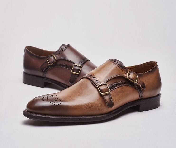 Sepatu kulit asli dari Italia, sepatu bertali, sepatu kulit untuk pria di Brogue Detail